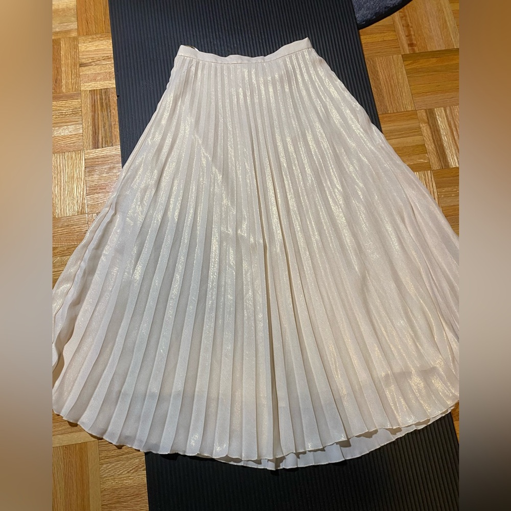 Mango suit XS light gold pleated skirt